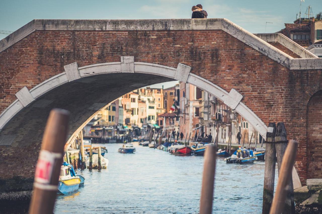 Ai Tre Archi Apartment Venesia Bagian luar foto