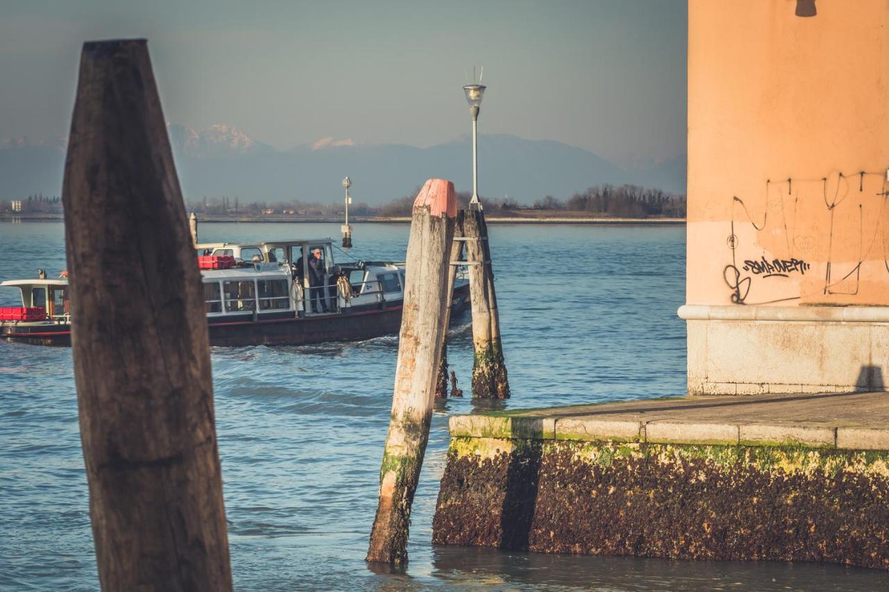 Ai Tre Archi Apartment Venesia Bagian luar foto