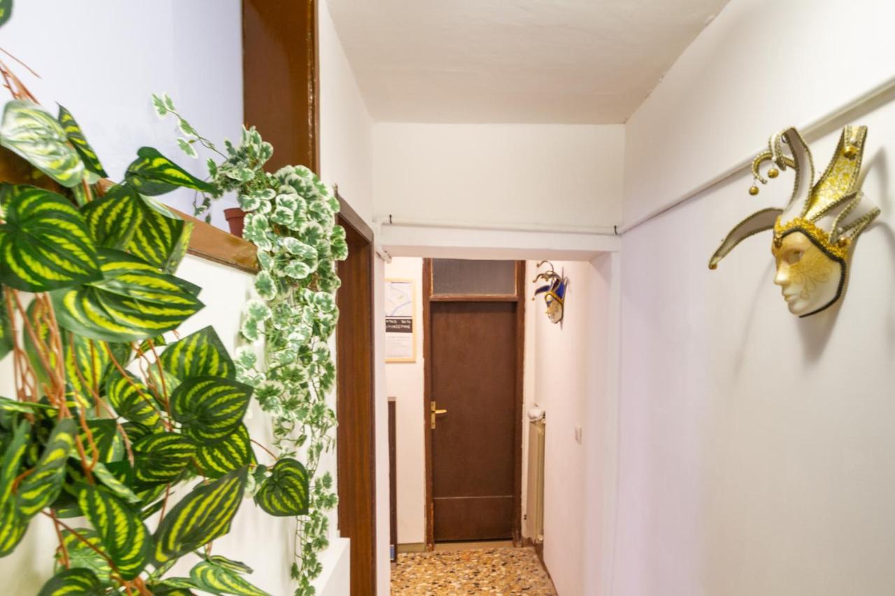 Ai Tre Archi Apartment Venesia Bagian luar foto