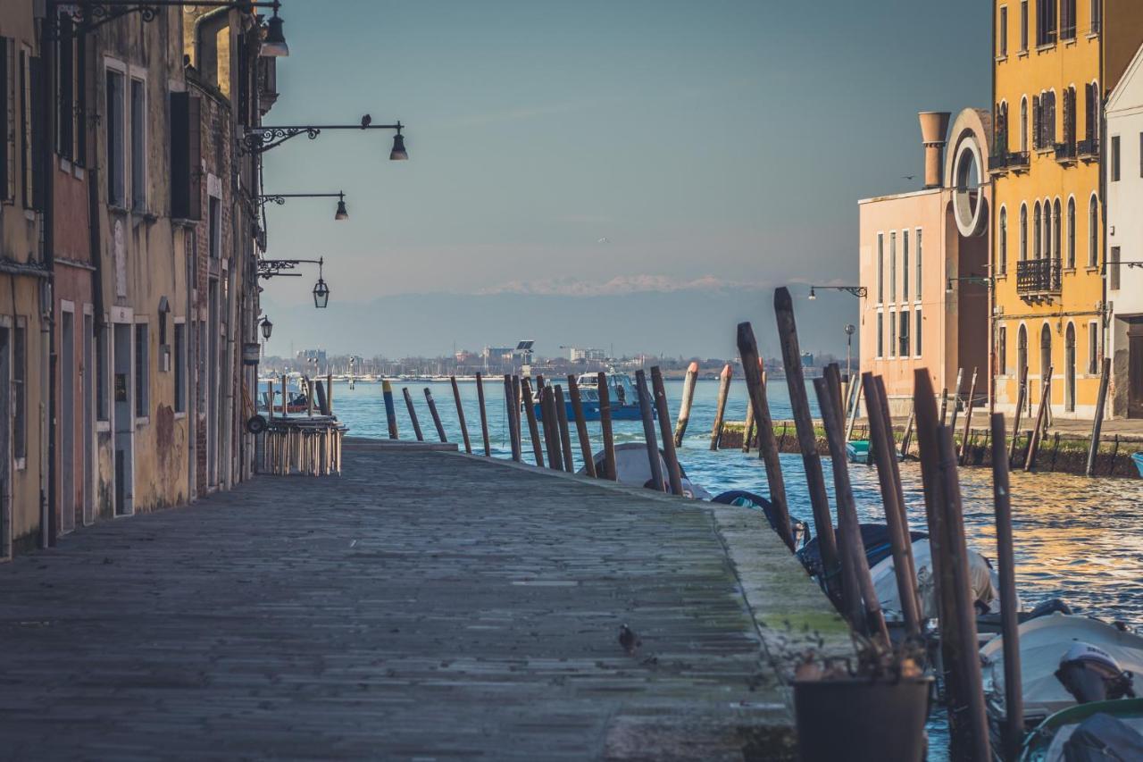 Ai Tre Archi Apartment Venesia Bagian luar foto